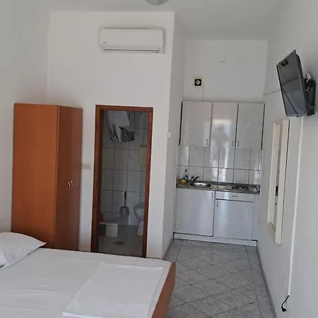 Apartments Menalo Neum Buitenkant foto